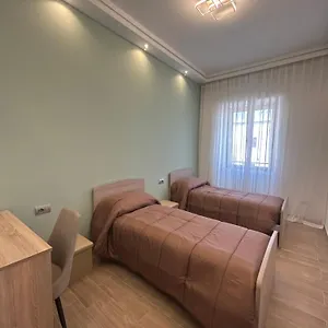 https://apt-claire-house.it-romehotels.com