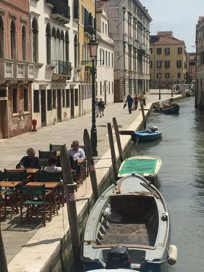 Tintoretto 4, 3 Grandi Camere Da Letto, 2 Bagni Venecia Apartamento